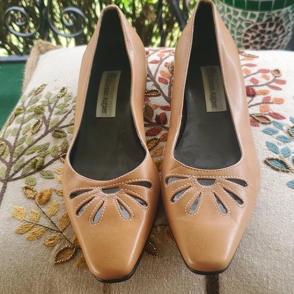 ETIENNE AIGNER TAN SHOES